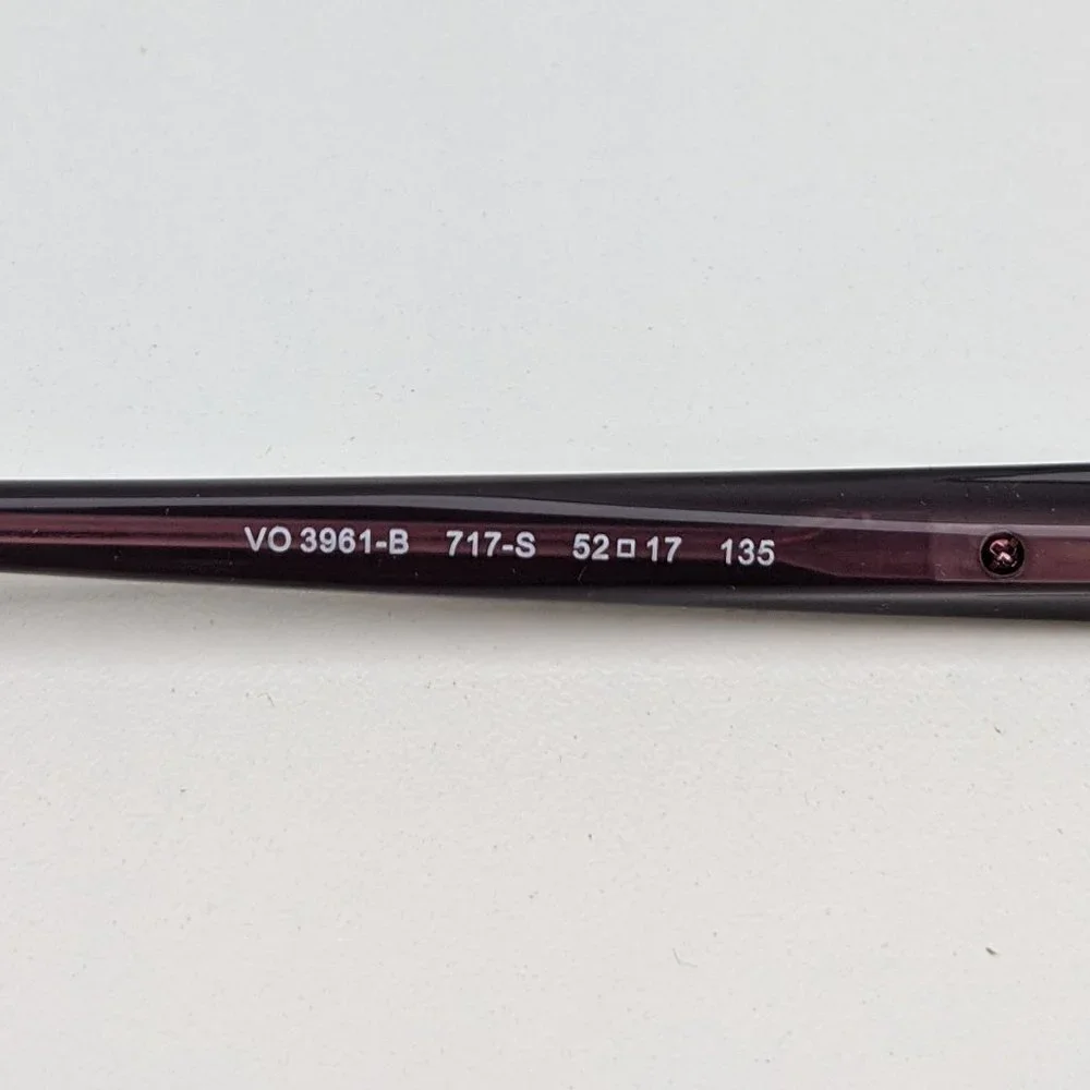 🕶️Vogue VO3961-B 717-S Eyeglasses 52/17 135 /KAL642🕶️​